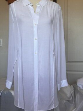 BCBGeneration Long Sleeved Tunic w/Buttons NWOT Sz M White